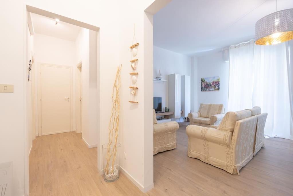 Appartamento Viareggio Centro Luaran gambar