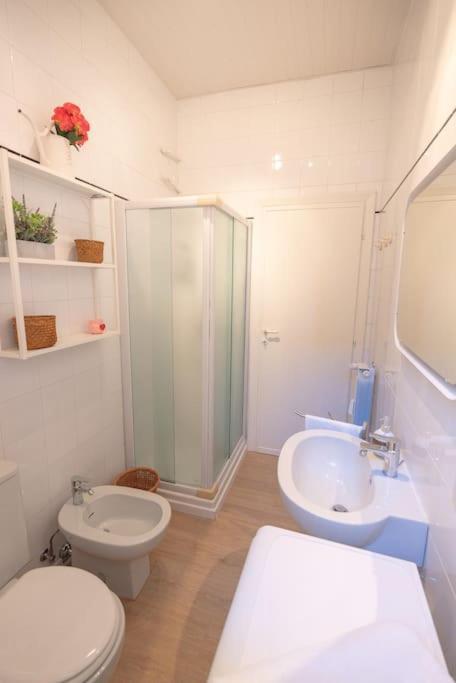 Appartamento Viareggio Centro Luaran gambar